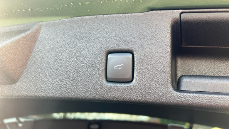 Ford Kuga 2.5 FHEV ST-Line 5dr CVT Hybrid Estate